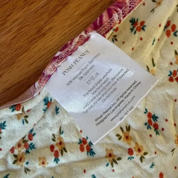 Posh Peanut Floral Blanket - Picture 5 of 5